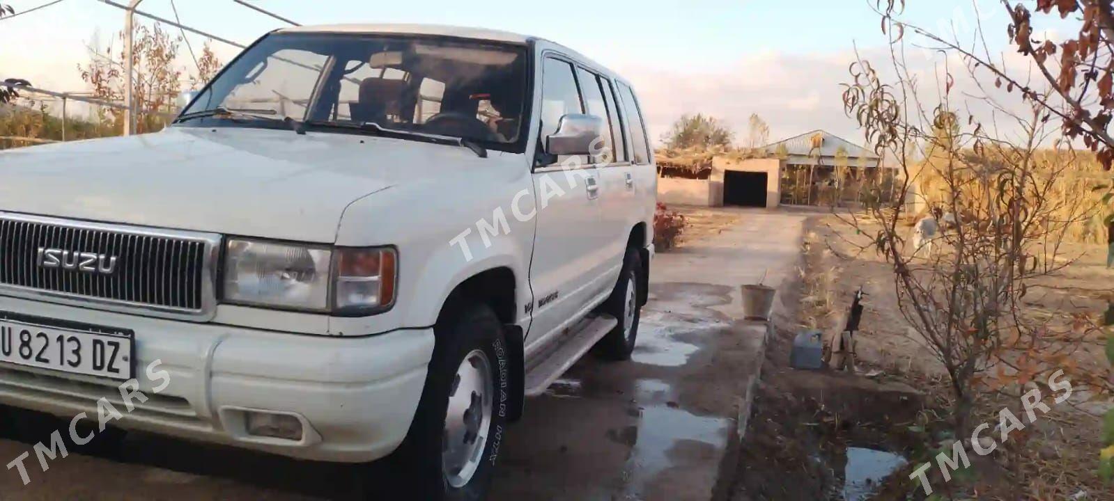 Isuzu Trooper 1995 - 58 000 TMT - Губадаг - img 2