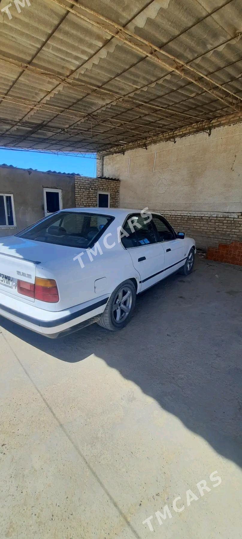 BMW 525 1993 - 35 000 TMT - Mary - img 3
