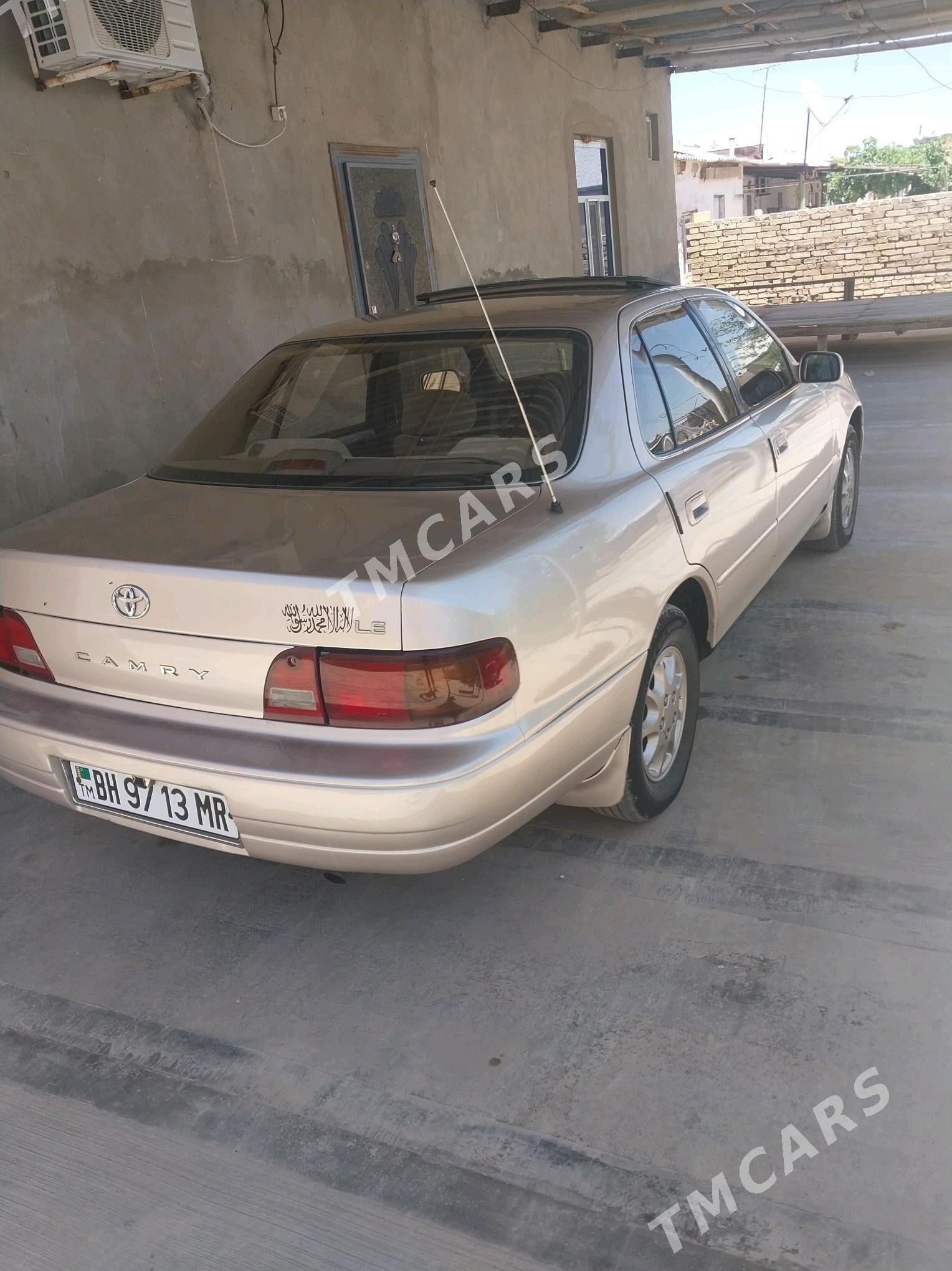 Toyota Camry 1995 - 75 000 TMT - Oguz han - img 3