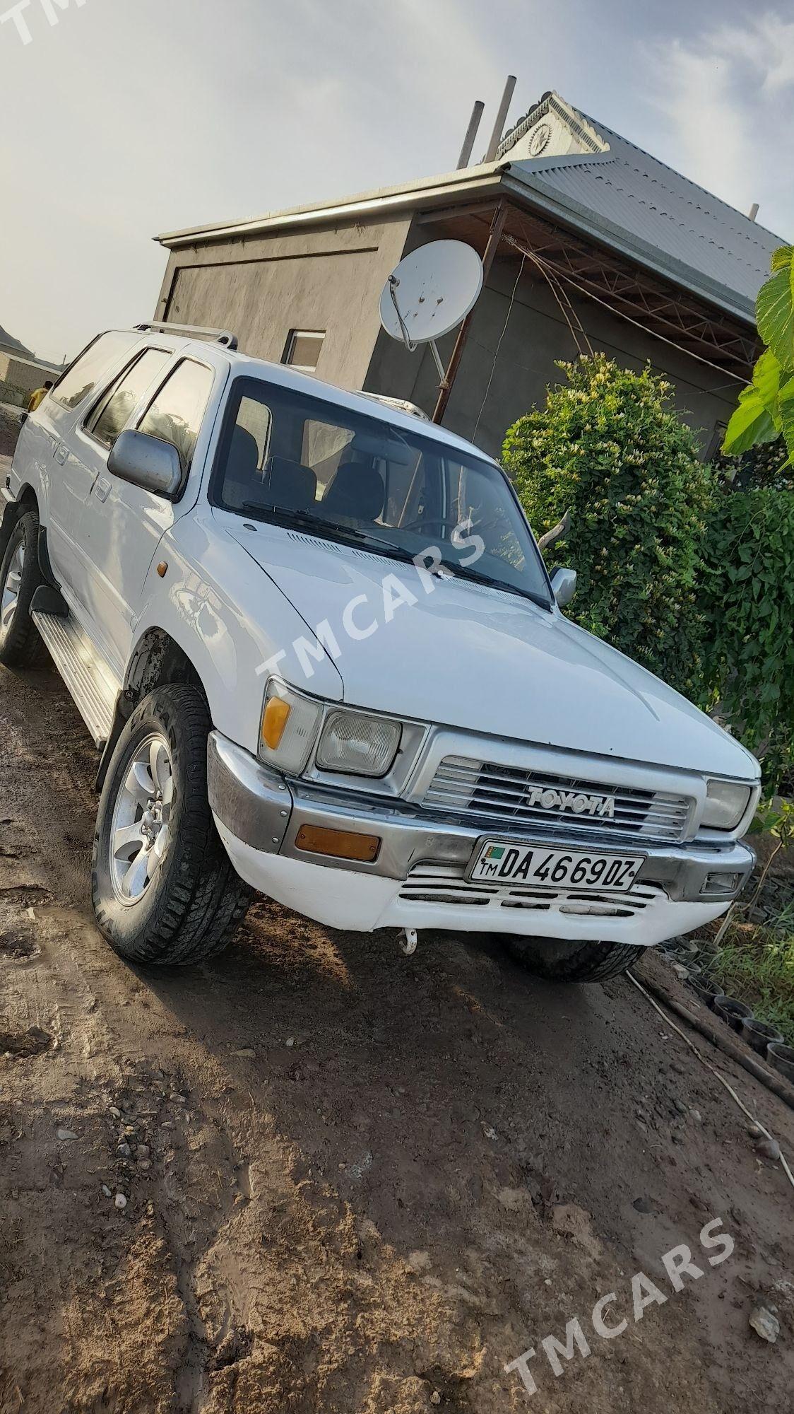 Toyota Hilux 1990 - 35 000 TMT - Mary - img 3
