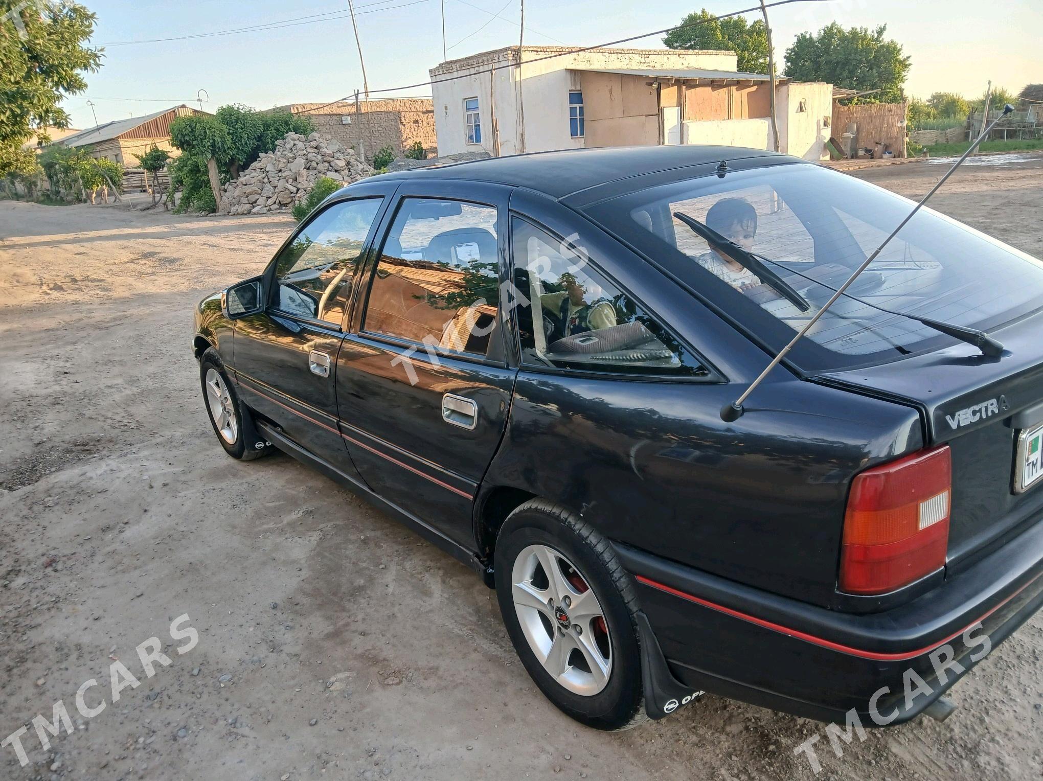 Opel Vectra 1990 - 30 000 TMT - Dänew - img 6