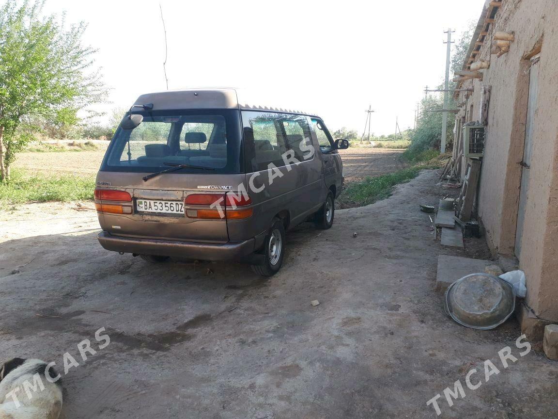 Toyota Town Ace 1993 - 40 000 TMT - Болдумсаз - img 3