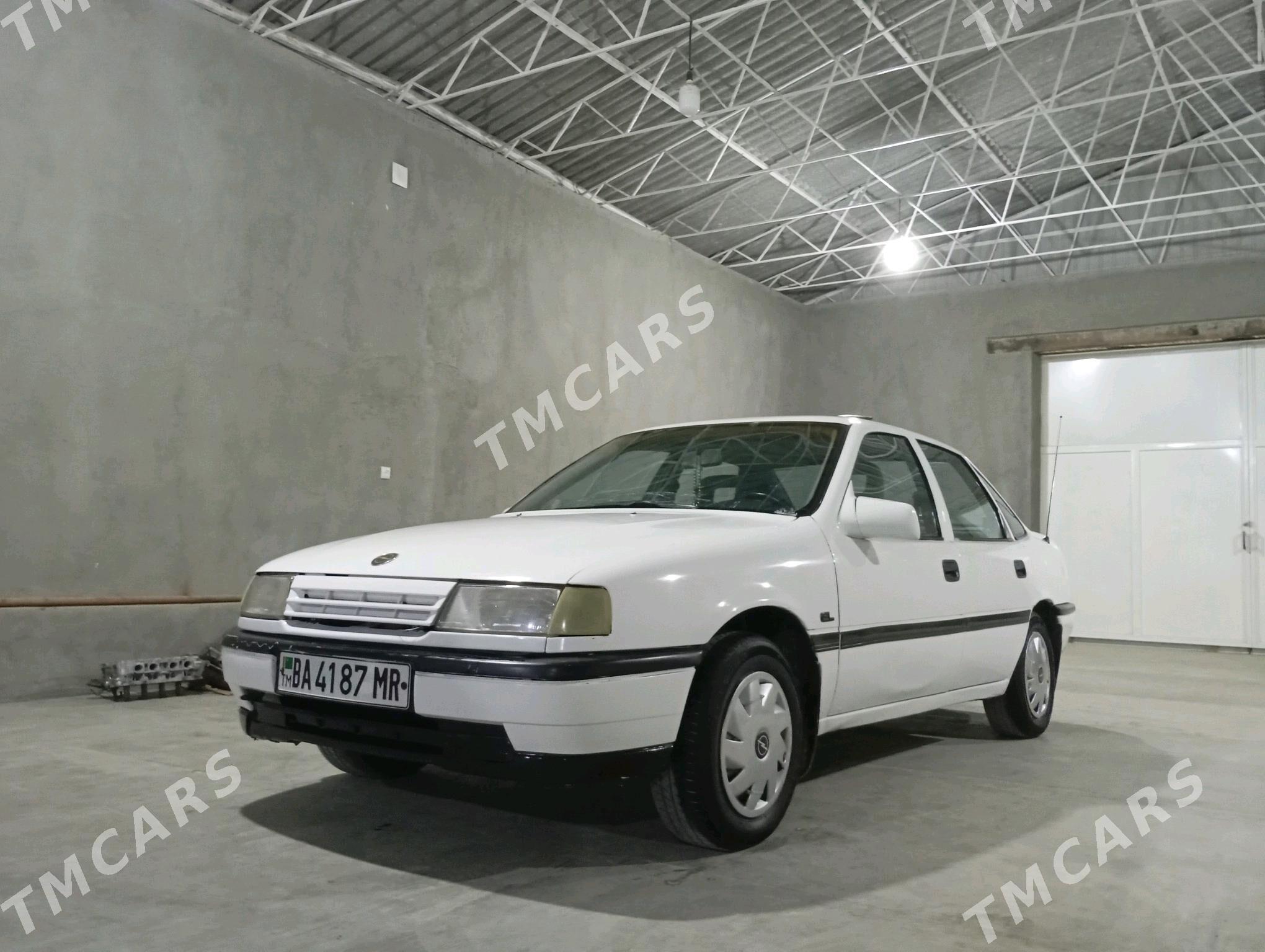 Opel Vectra 1990 - 27 000 TMT - Mary - img 3