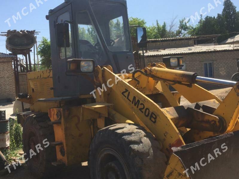 XCMG LW300F 2008 - 124 000 TMT - Мары - img 3