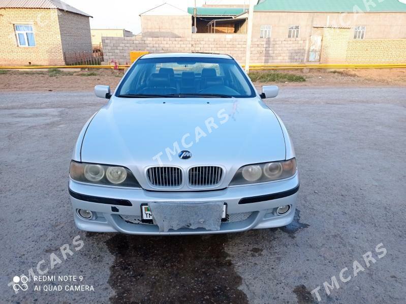 BMW 535 2000 - 95 000 TMT - Бабадайхан - img 2