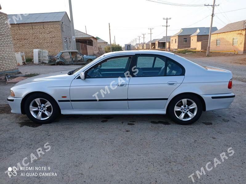 BMW 535 2000 - 95 000 TMT - Babadaýhan - img 5