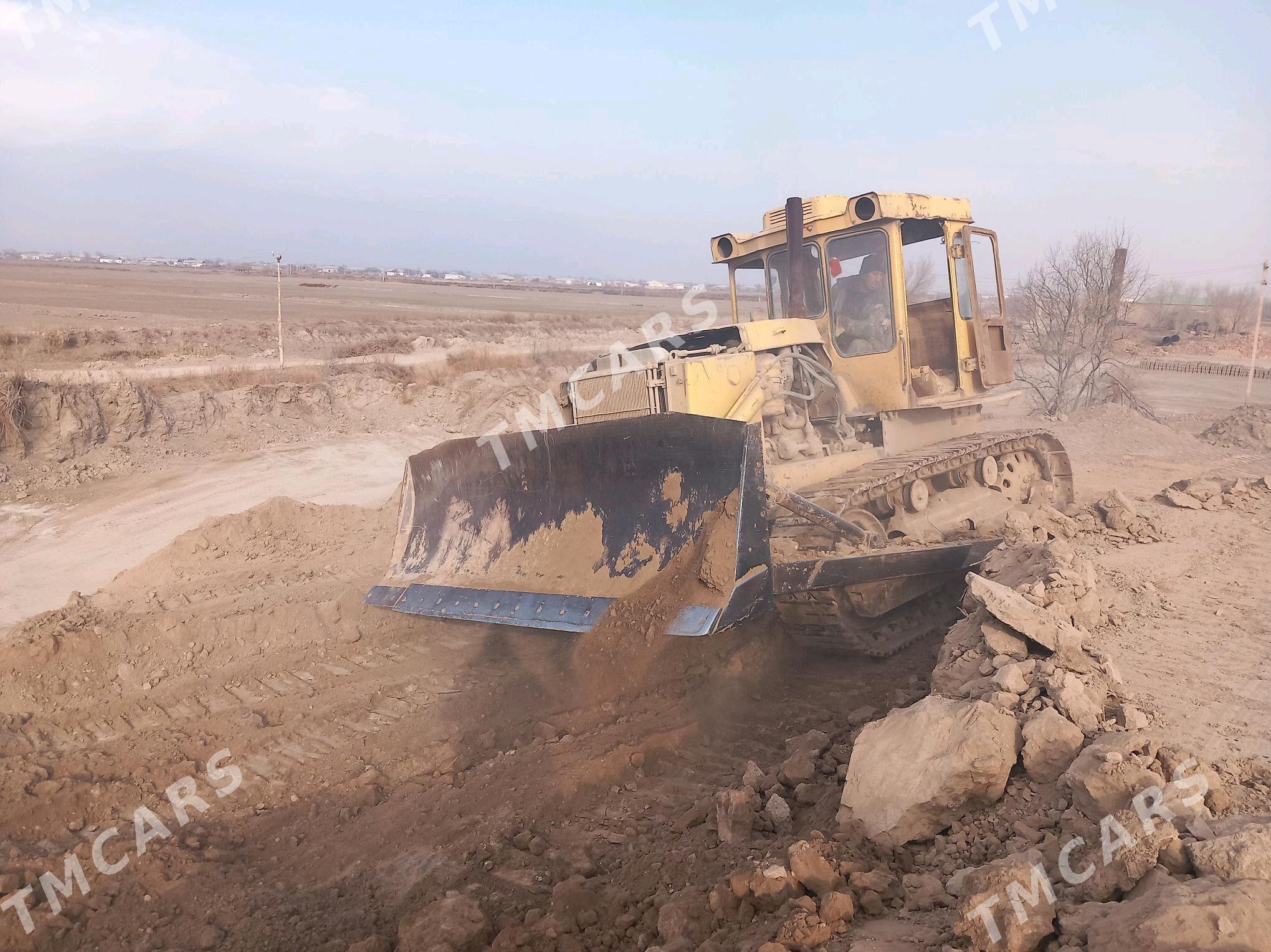 Caterpillar Dozer 1986 - 50 000 TMT - Daşoguz - img 3