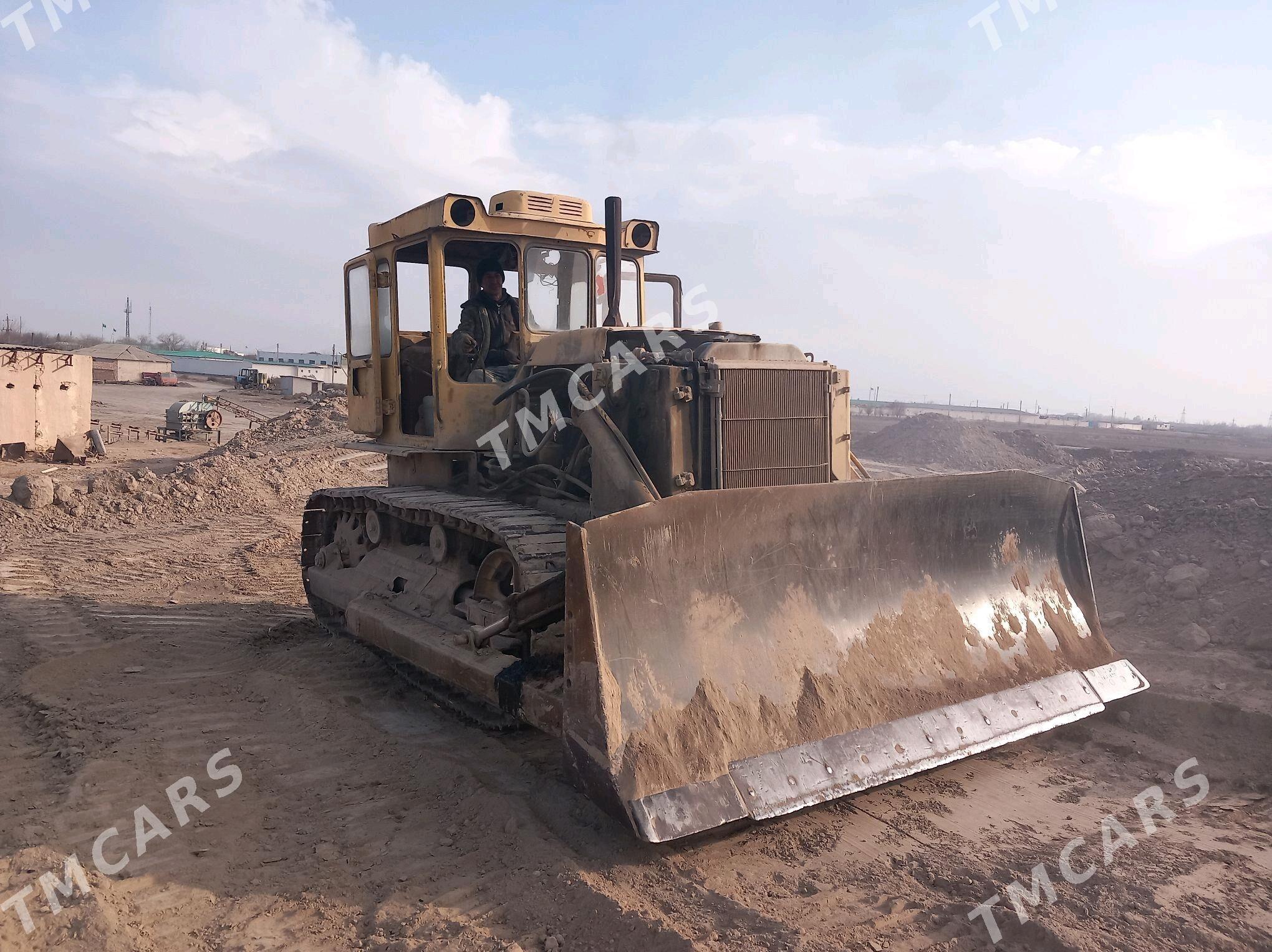 Caterpillar Dozer 1986 - 50 000 TMT - Daşoguz - img 6