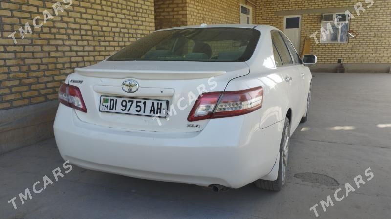 Toyota Camry 2011 - 165 000 TMT - Бабадайхан - img 3