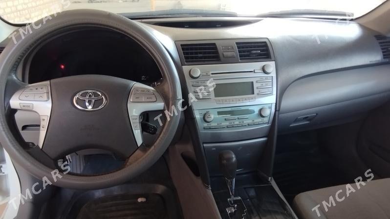 Toyota Camry 2011 - 165 000 TMT - Бабадайхан - img 7