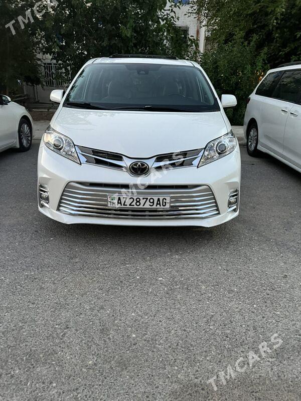 Toyota Sienna 2021 - 590 000 TMT - Aşgabat - img 2