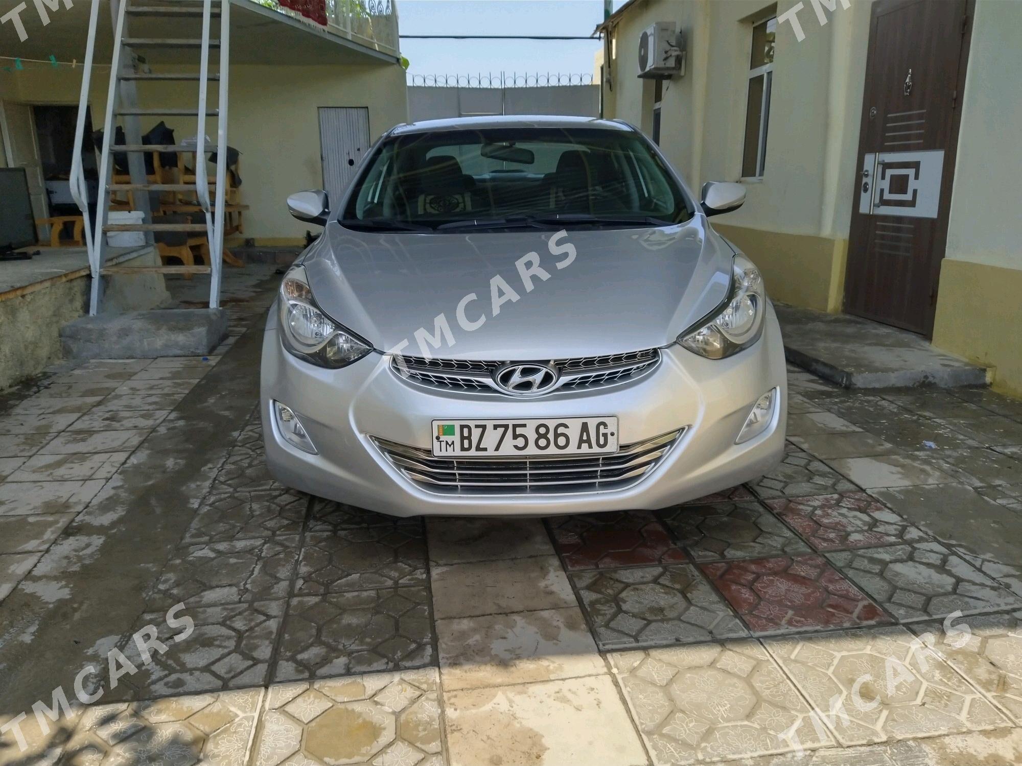 Hyundai Elantra 2011 - 120 000 TMT - Хитровка - img 7