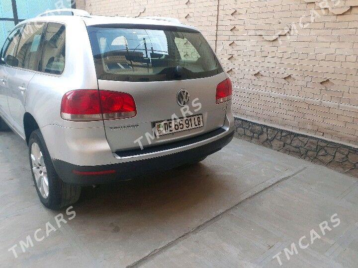 Volkswagen Touareg 2004 - 110 000 TMT - Türkmenabat - img 2