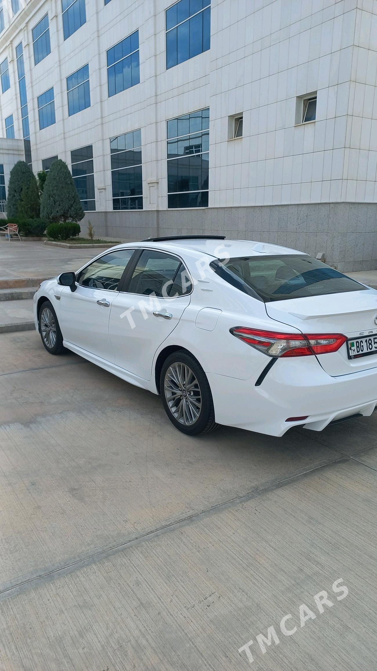 Toyota Camry 2019 - 310 000 TMT - Aşgabat - img 8