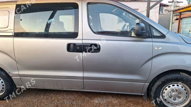 Hyundai H-1 2011 - 140 000 TMT - Balkanabat - img 5