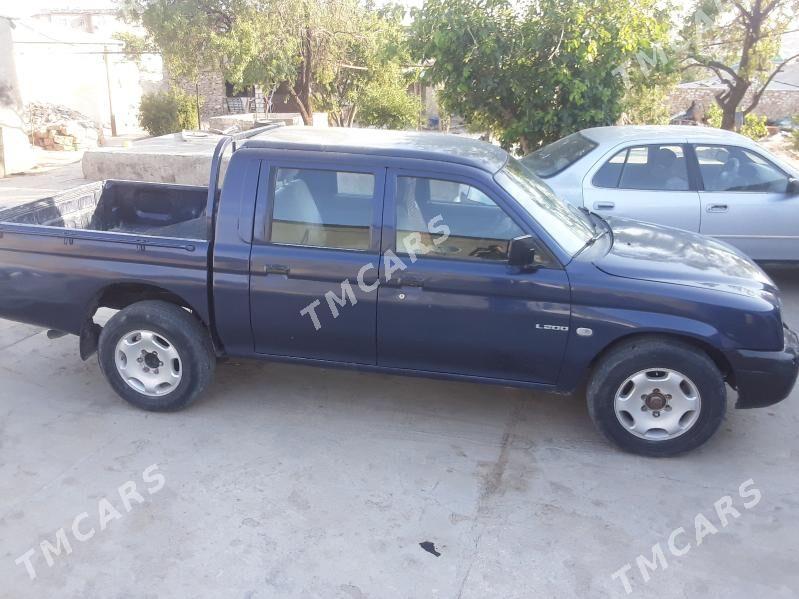 Mitsubishi L200 2004 - 50 000 TMT - Magdanly - img 2