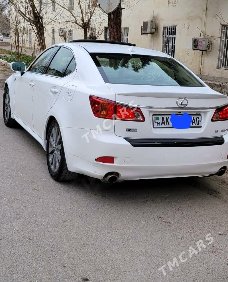 Lexus IS 250 2012 - 160 000 TMT - 2 мкр - img 2