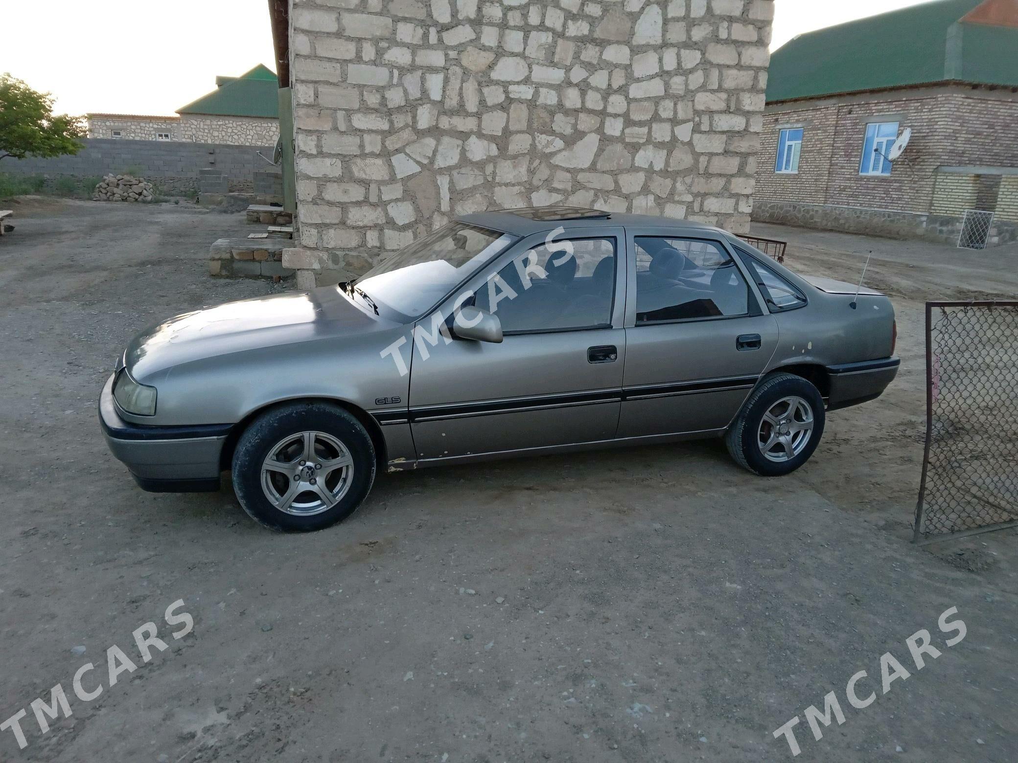 Opel Vectra 1991 - 26 000 TMT - Берекет - img 3