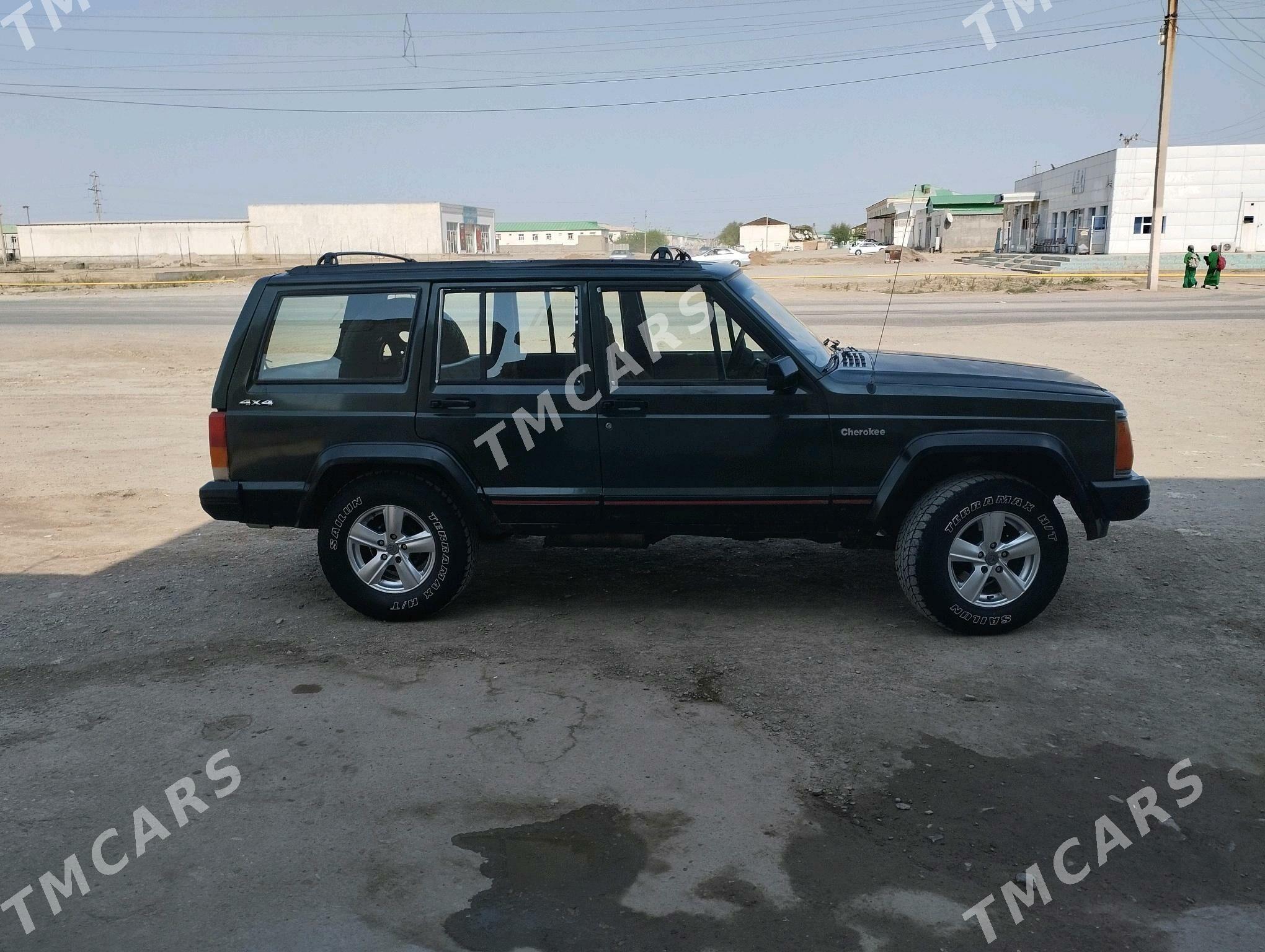 Jeep Cherokee 1996 - 50 000 TMT - Теджен - img 3