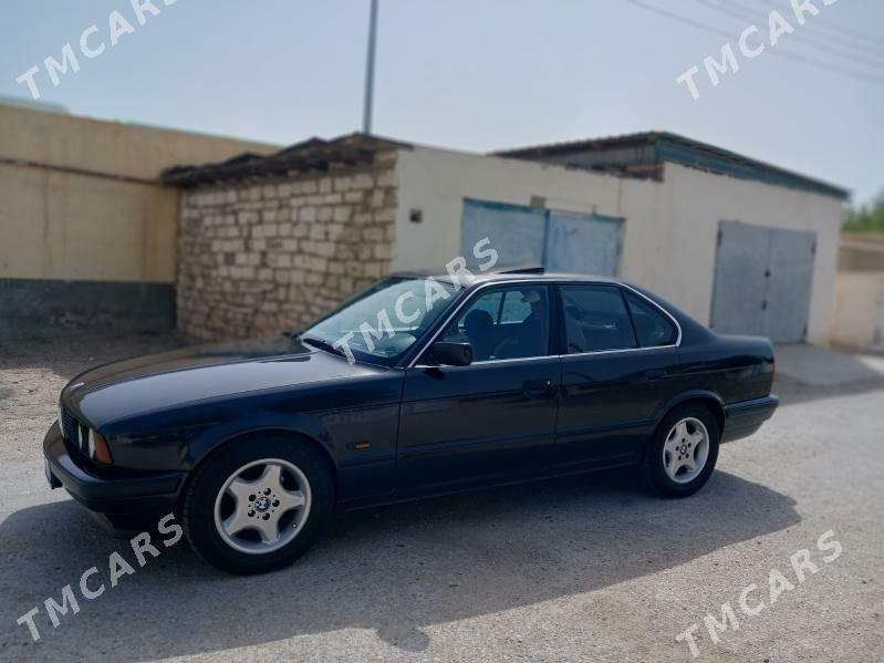 BMW 525 1993 - 65 000 TMT - Балканабат - img 5