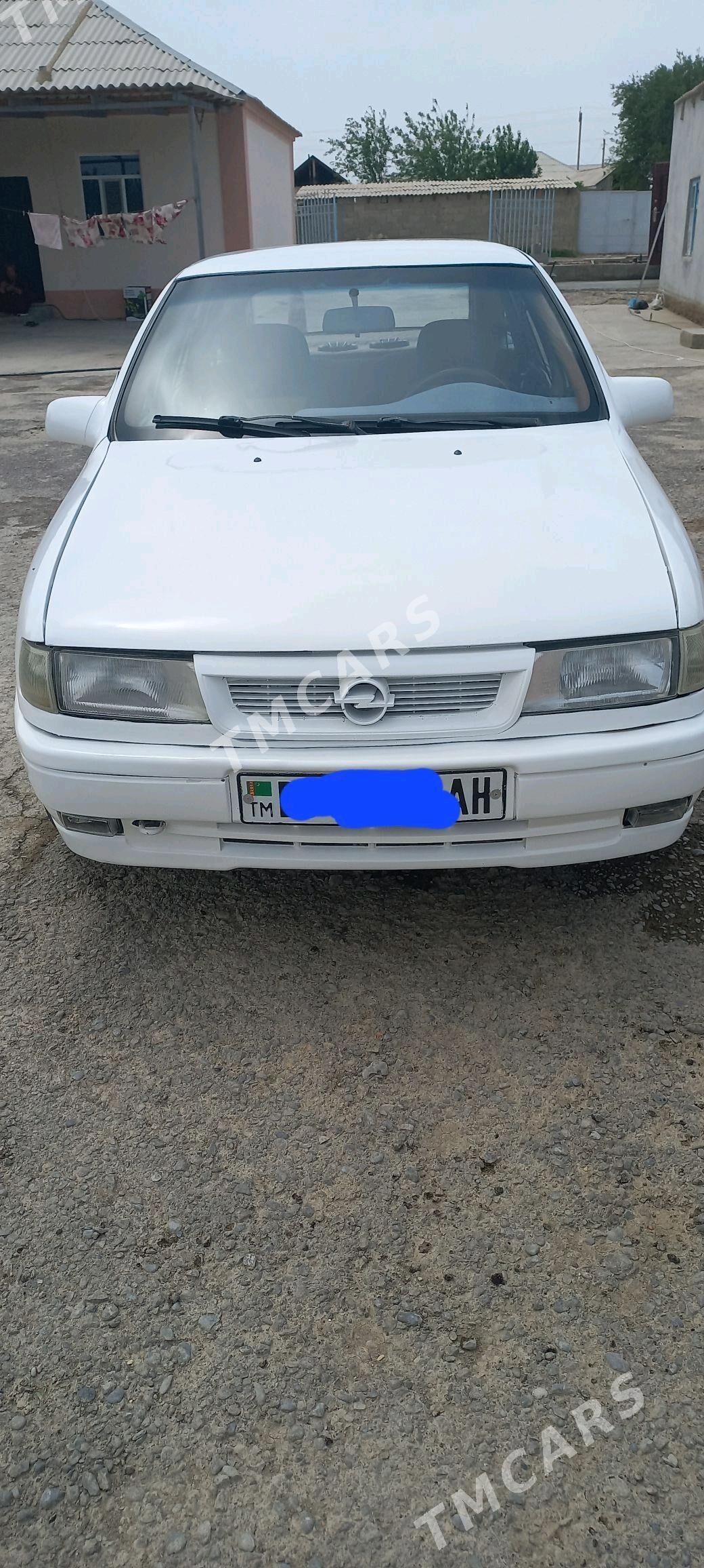 Opel Vectra 1992 - 32 000 TMT - Kaka - img 2