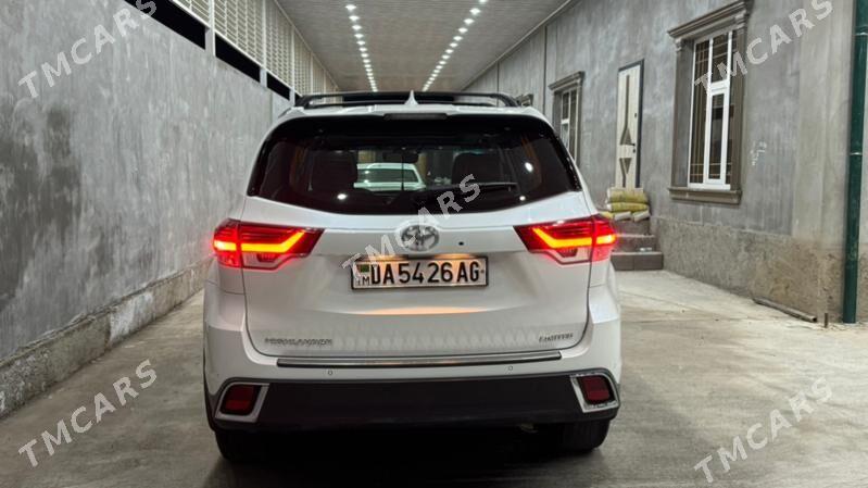 Toyota Highlander 2018 - 500 000 TMT - Aşgabat - img 6