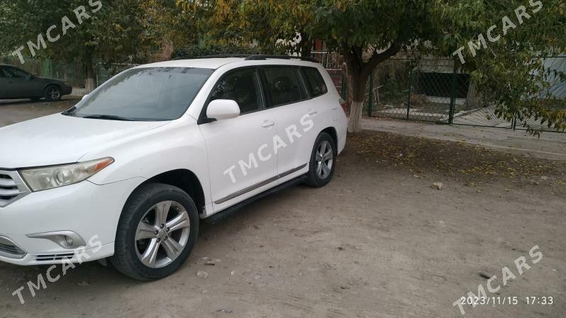 Toyota Highlander 2013 - 280 000 TMT - Туркменабат - img 2