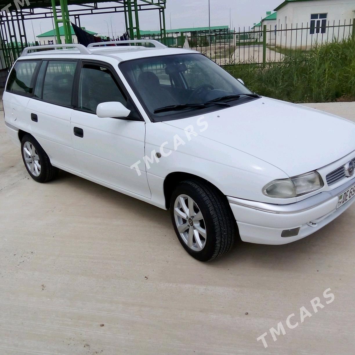 Opel Astra 1996 - 43 000 TMT - Гызыларбат - img 3