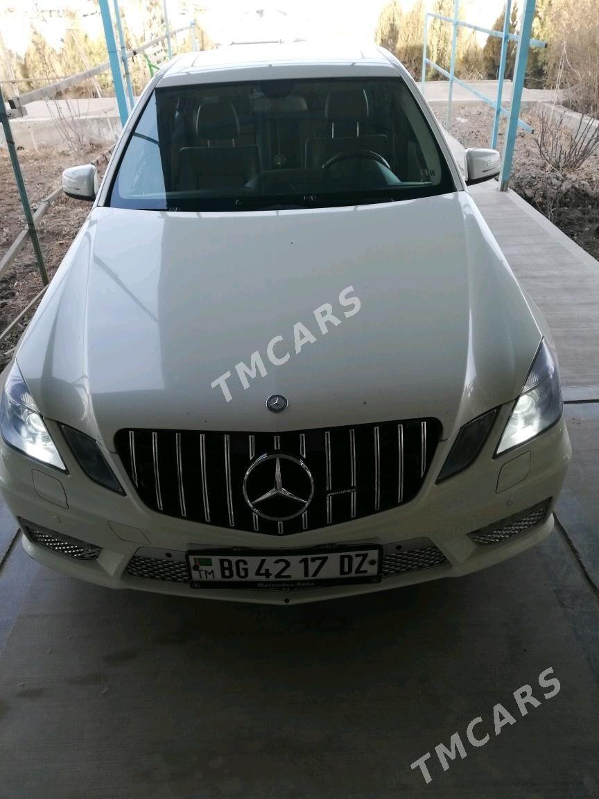 Mercedes-Benz E350 2010 - 280 000 TMT - Дашогуз - img 4