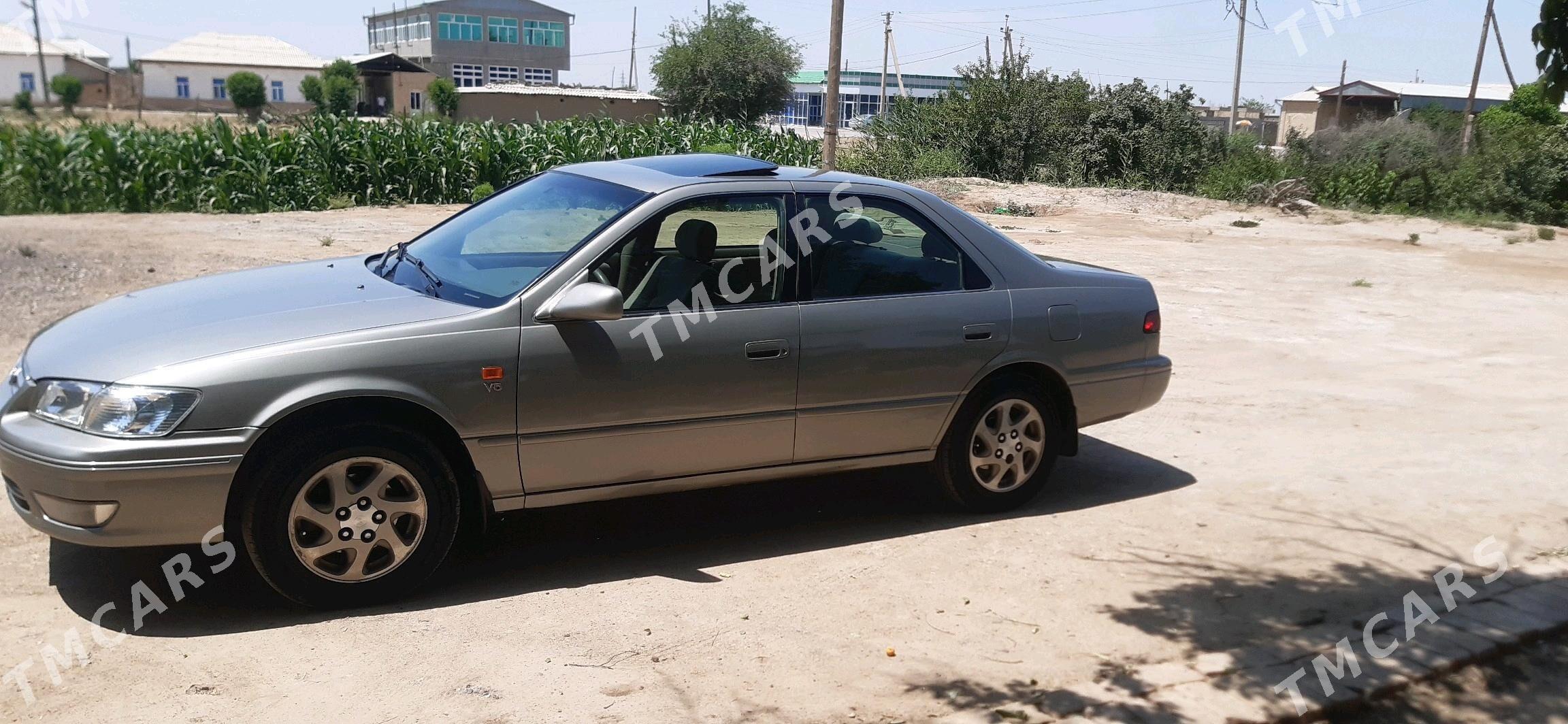 Toyota Camry 1999 - 116 000 TMT - Ёлётен - img 2