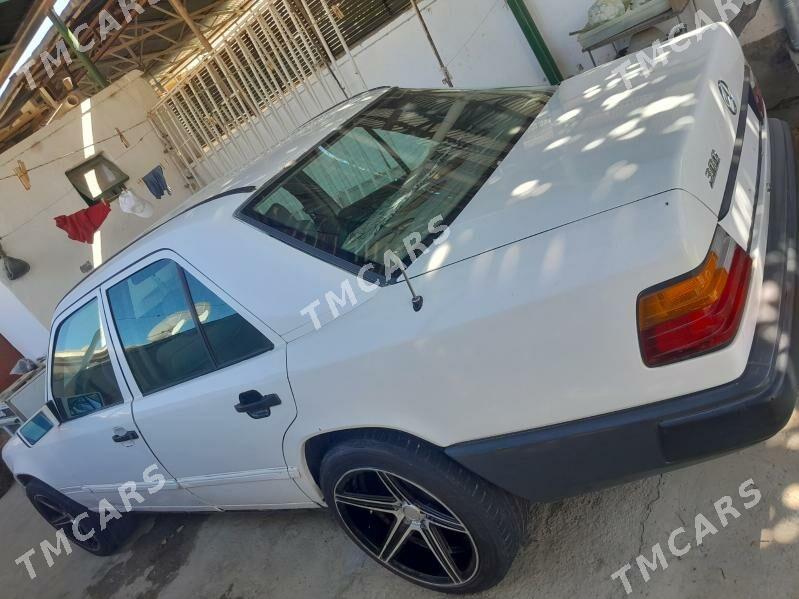 Mercedes-Benz 300SE 1990 - 22 000 TMT - Бахарден - img 2