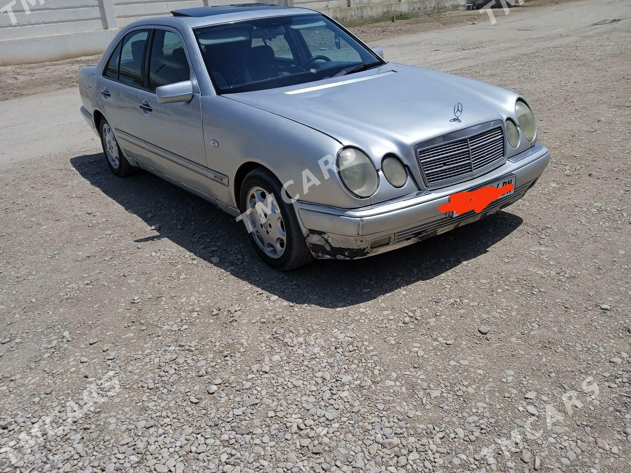 Mercedes-Benz C320 1997 - 50 000 TMT - Balkanabat - img 2