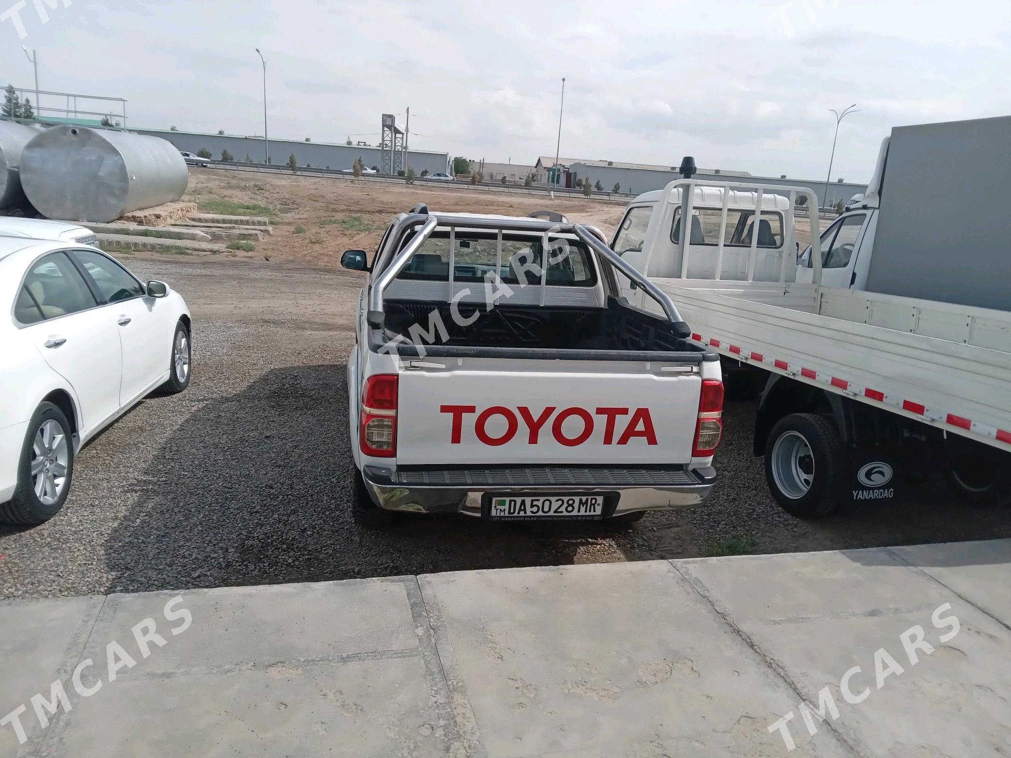 Toyota Hilux 2007 - 230 000 TMT - Mary - img 4
