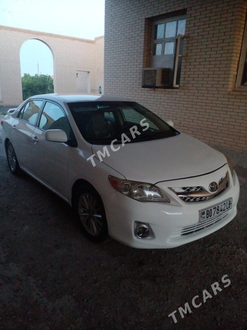 Toyota Corolla 2012 - 135 000 TMT - Туркменабат - img 2