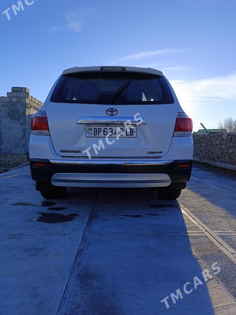 Toyota Highlander 2011 - 290 000 TMT - Магданлы - img 5