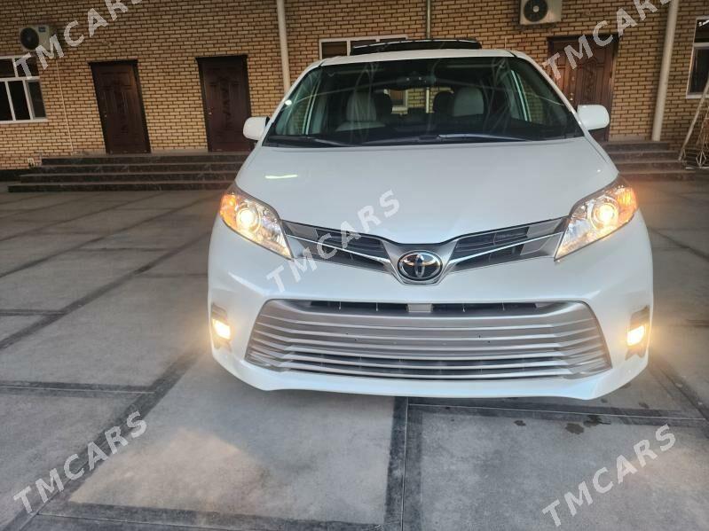 Toyota Sienna 2019 - 575 000 TMT - Мары - img 8