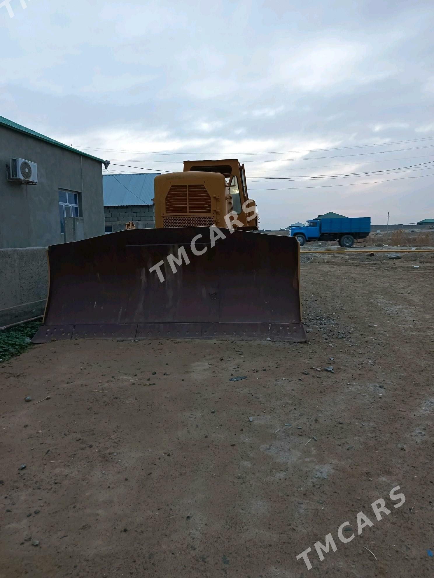 Caterpillar Dozer 1997 - 250 000 TMT - Ак-Бугдайский этрап - img 2