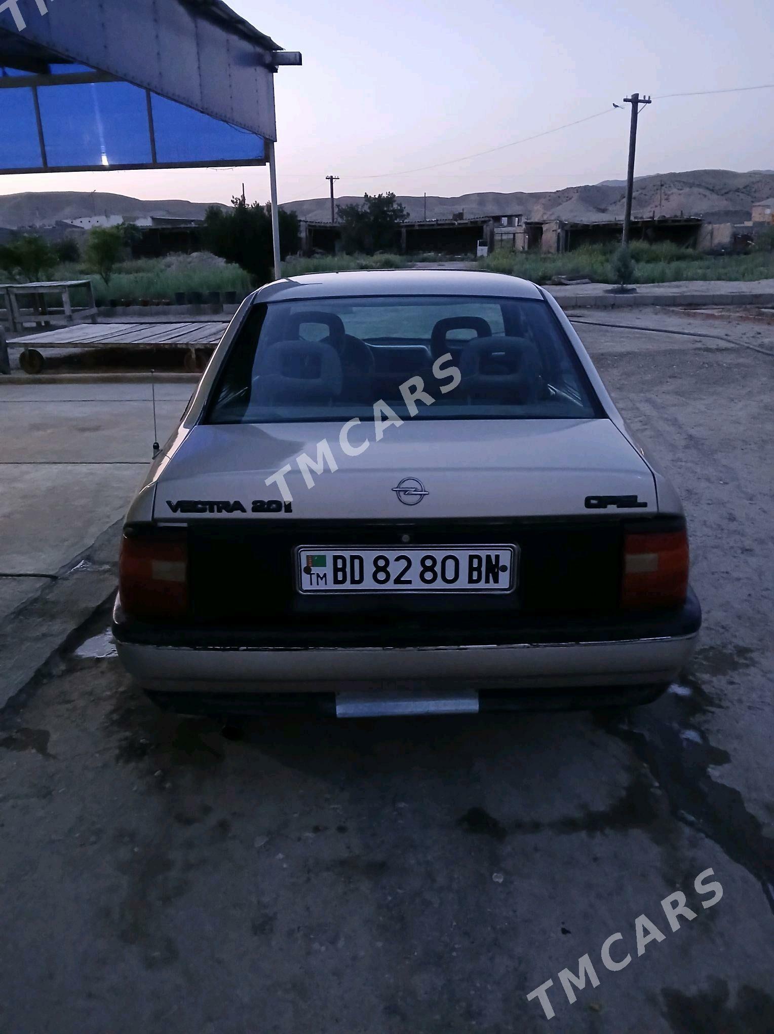 Opel Vectra 1989 - 20 000 TMT - Magtymguly - img 3