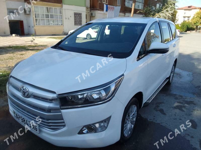 Toyota Innova 2020 - 280 000 TMT - Ашхабад - img 5