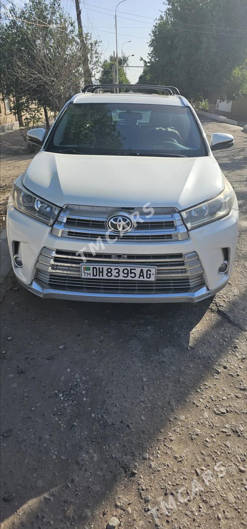 Toyota Highlander 2016 - 350 000 TMT - Aşgabat - img 2