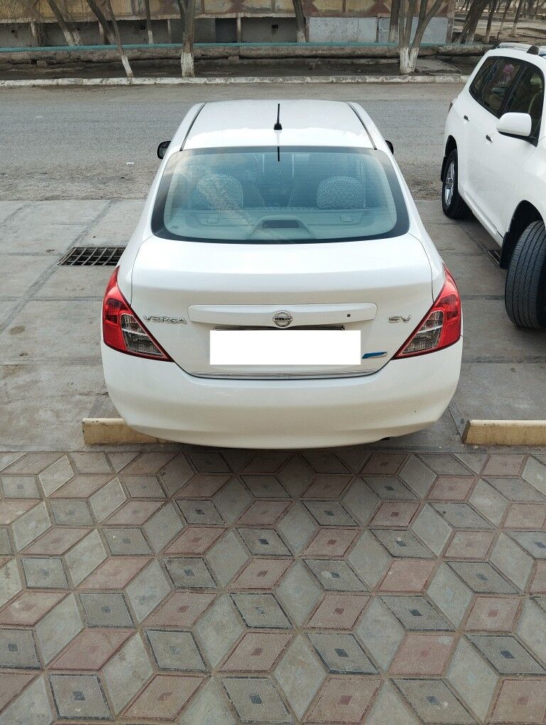 Nissan Versa 2011 - 90 000 TMT - Сакарчага - img 5