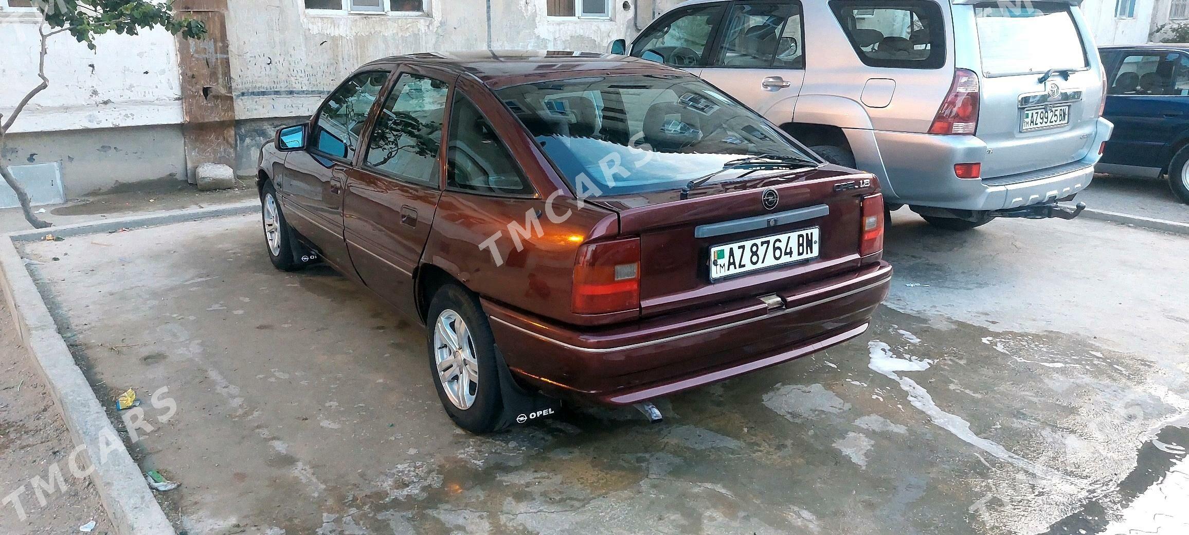 Opel Vectra 1992 - 36 000 TMT - Balkanabat - img 2