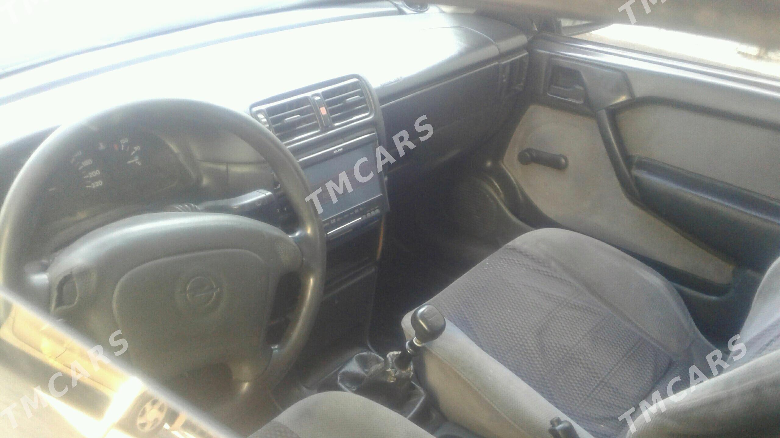 Opel Vectra 1995 - 32 000 TMT - Murgap - img 5