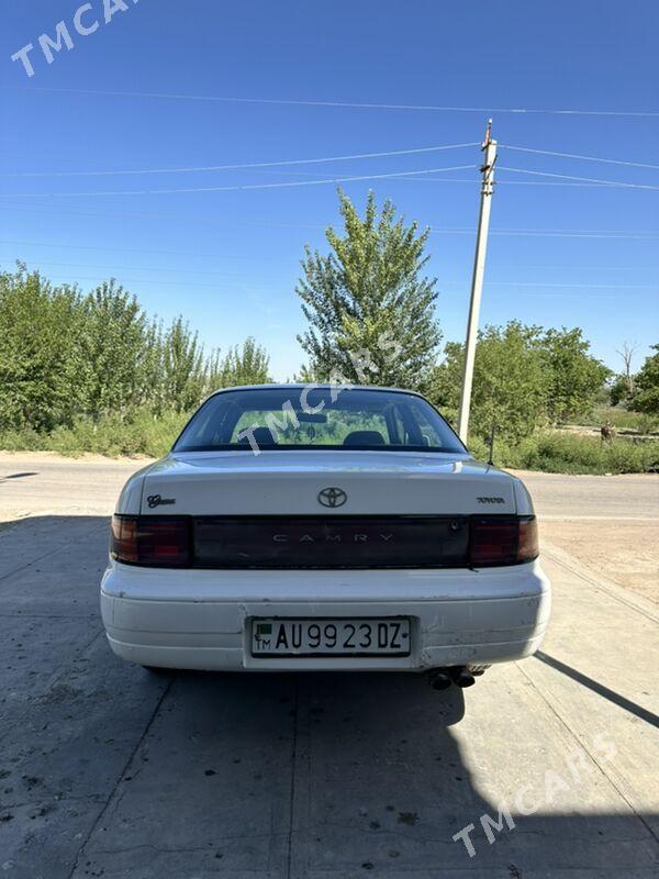 Toyota Camry 1993 - 42 000 TMT - Boldumsaz - img 3