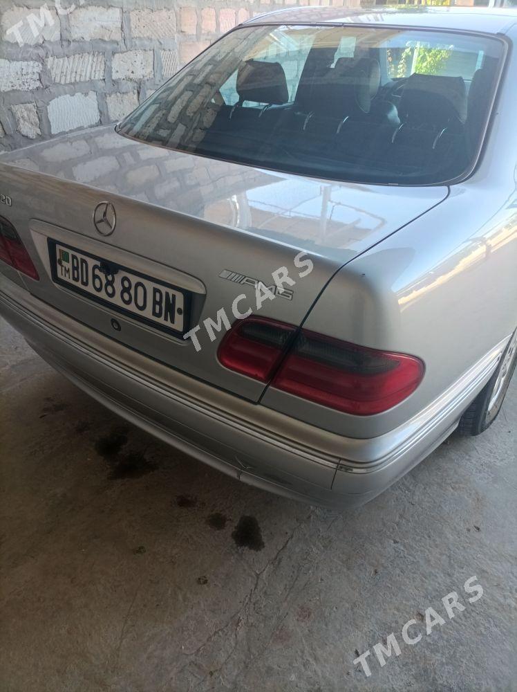 Mercedes-Benz E320 2001 - 115 000 TMT - Gyzylarbat - img 4