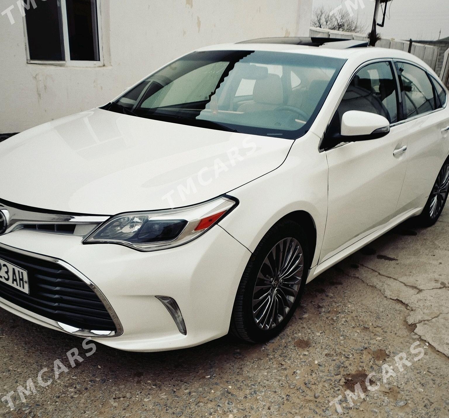 Toyota Avalon 2016 - 300 000 TMT - Täze zaman - img 3