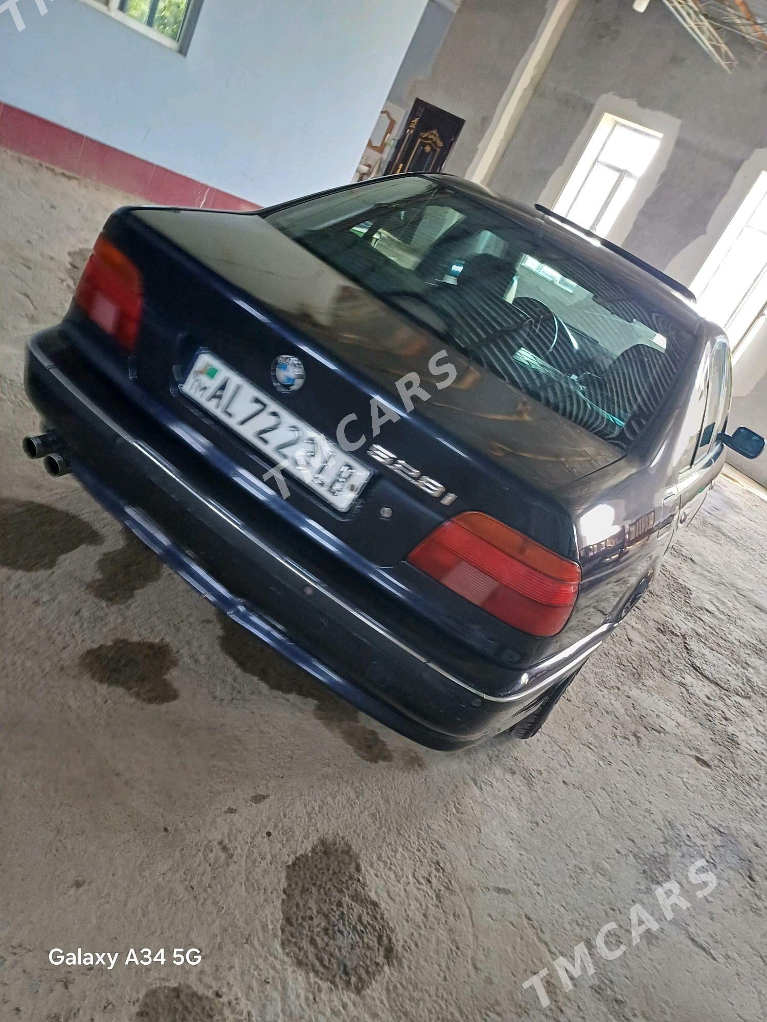 BMW 528 1998 - 70 000 TMT - Сакар - img 3