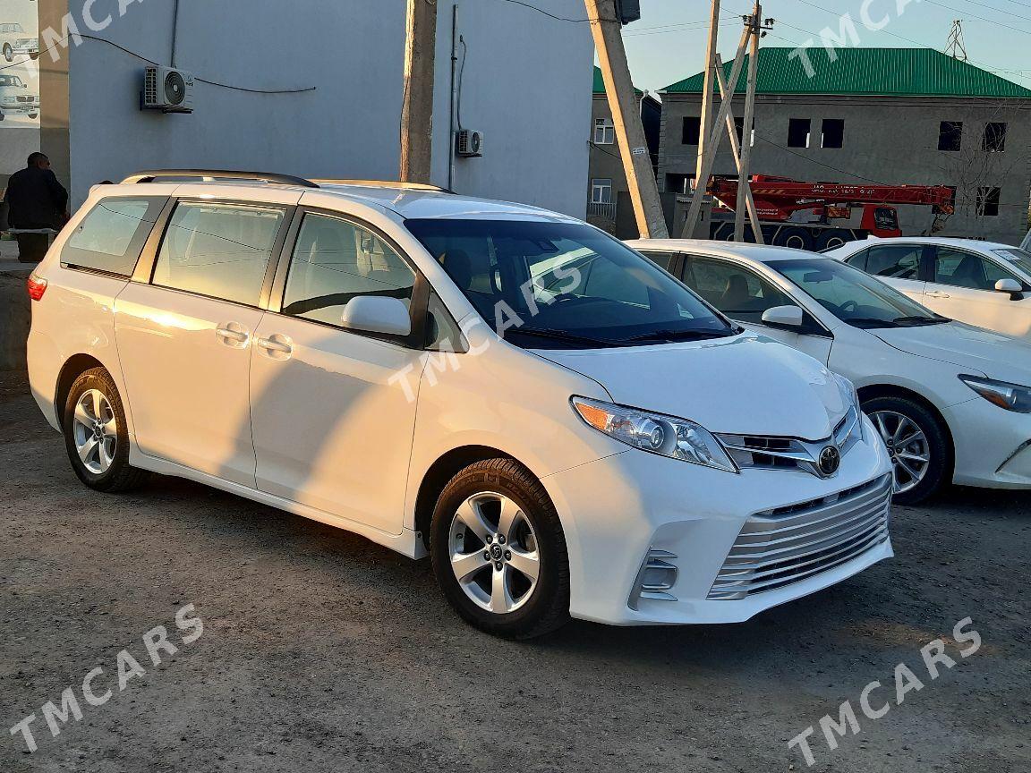 Toyota Sienna 2019 - 353 000 TMT - Векильбазар - img 5