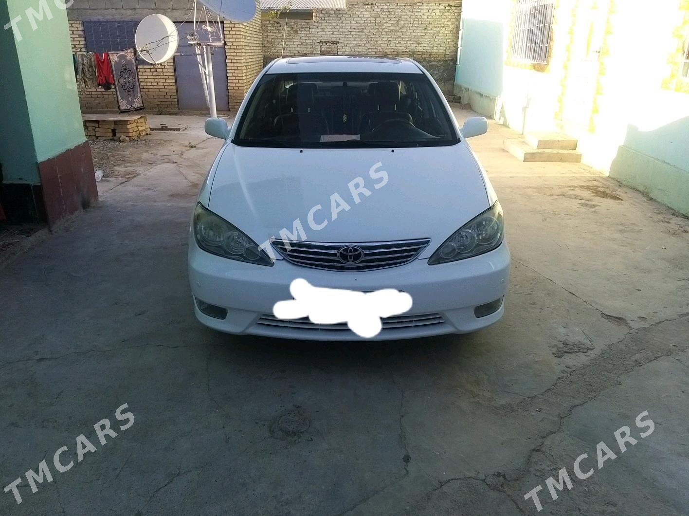 Toyota Camry 2003 - 150 000 TMT - Kaka - img 2