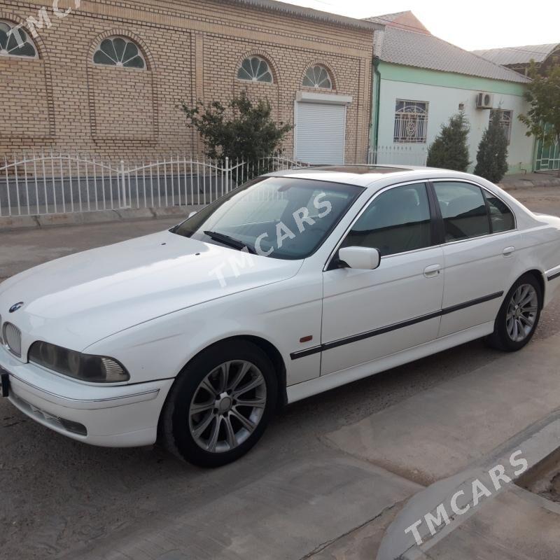 BMW E39 1997 - 75 000 TMT - Hitrowka - img 2